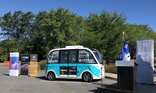 Picture of electric bus.