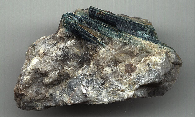 A rock sample containing lithium.