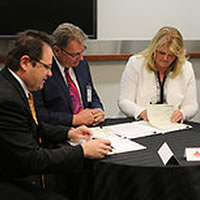 Hatch and First Pac West sign joint venture agreement